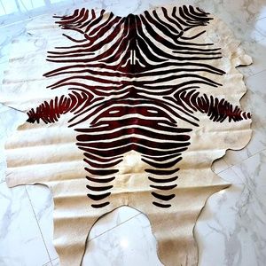 Rare High End Williams Sonoma Home  Cow Skin Rug 9x7 (Zebra Pattern)